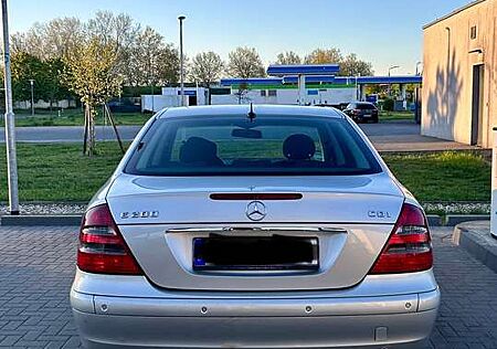 Mercedes-Benz E 200 CDI