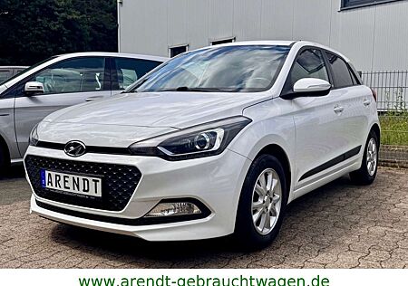 Hyundai i20 Passion *PDC/SHZ/Lenkradheizung*