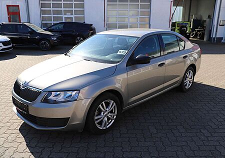 Skoda Octavia Limousine 1.4l TSI Active Green Tec - ANHÄNGERK...