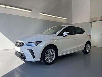 SEAT Ibiza Facelift Style 80PS Voll-LED+Kessy+PDC+Alarm+Sitzh