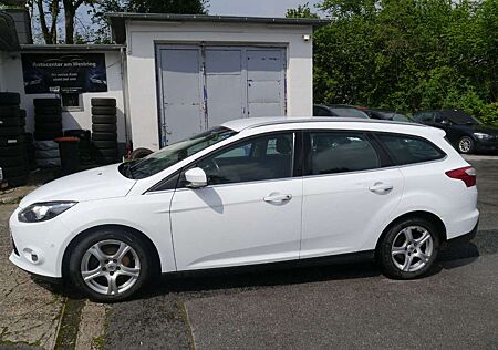 Ford Focus Turnier Titanium