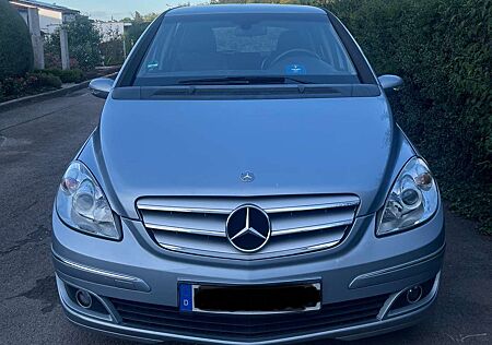 Mercedes-Benz B 150