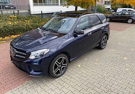 Mercedes-Benz GLE 350 d 4MATIC AMG / Panorama/Massage/TÜV NEU