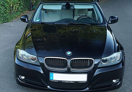 BMW 320 Touring Edition Lifestyle