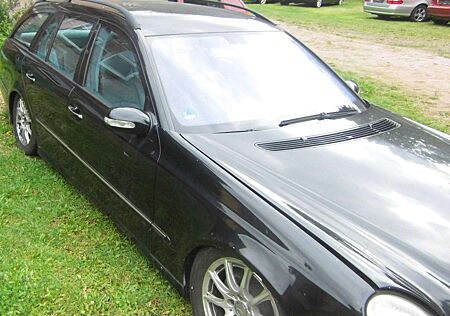 Mercedes-Benz E 320 T CDI Elegance