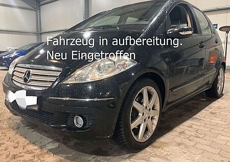 Mercedes-Benz A 170 AVANTGARDE Automatik Leder Sitzheizung PDC