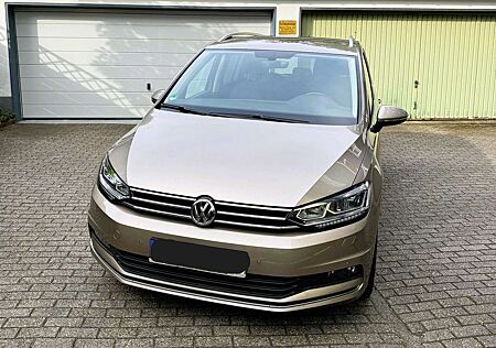 VW Touran Volkswagen 1.4 TSI DSG Highline 7 Sitzer