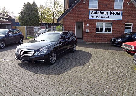 Mercedes-Benz E 200 T Ava., Leder, Navi, Xenon,AHK, 8 fach, Au