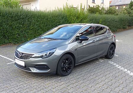 Opel Astra Elegance 1.2 Turbo