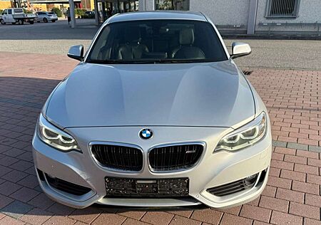 BMW 220d 220 Coupe Aut. Navi-Prof./Kamera/Leder