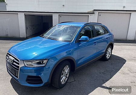 Audi Q3 1.4 TFSI Hainanblau Metallic