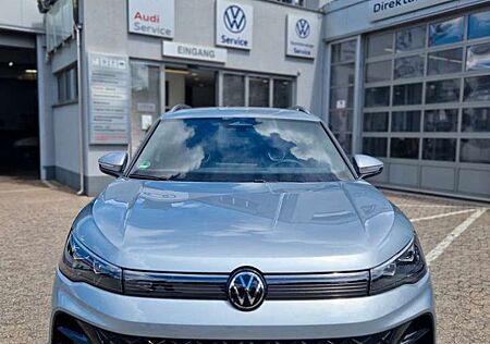 VW Tiguan Volkswagen 1.5 eTSI 110 kW R-Line