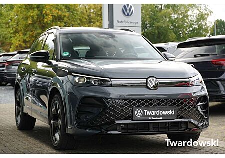 VW Tiguan Volkswagen 1.5 eTSI R-Line Matrix Pano HUD Keyless