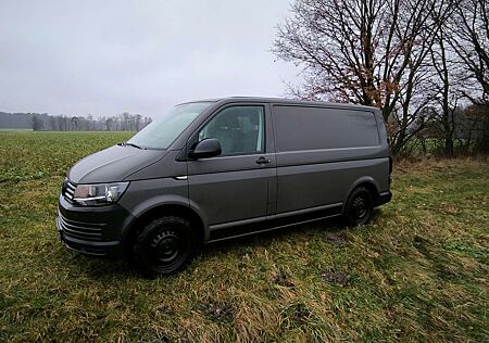 VW T6 Transporter Volkswagen Kurz EU6
