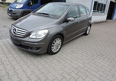 Mercedes-Benz B 200 Turbo Automatik 1 Hd. 8 fach auf ALU