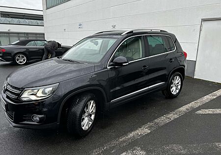 VW Tiguan Volkswagen 2.0 TDI DPF 4Motion Track & Style