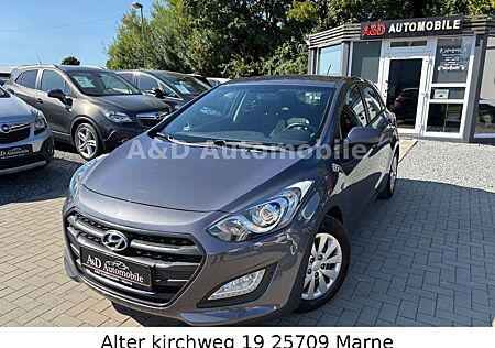 Hyundai i30 blue Classic KLIMA.CD.START/STOP. TÜV NEU