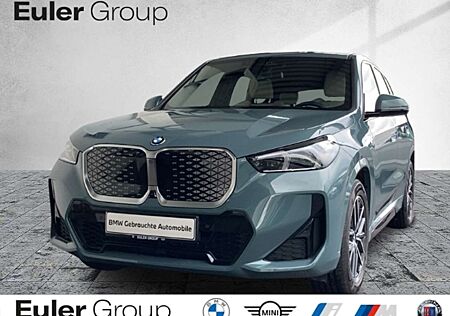 BMW iX1 x 30 M-Sport Sommer18'' AHK AdLED ParkAss+ HUD Mem