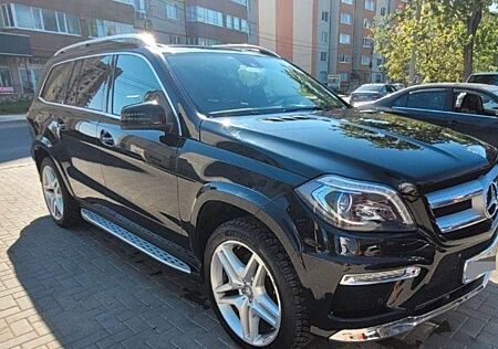 Mercedes-Benz GL 350 BlueTEC 4Matic 7G-TRONIC