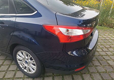 Ford Focus +2.0+TDCi+DPF+Titanium