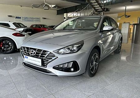 Hyundai i30 1.5 Pure Limo Assistenzpaket SHZ Lenkradheizung Kl