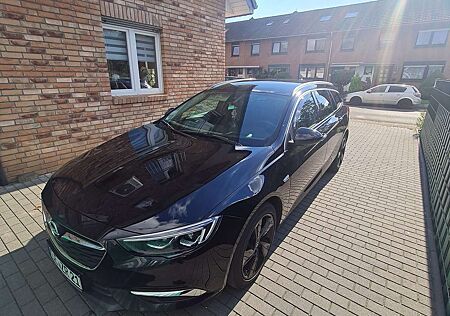 Opel Insignia Sports Tourer 2.0 BiTurbo Diesel 4x4 Aut Exclusive