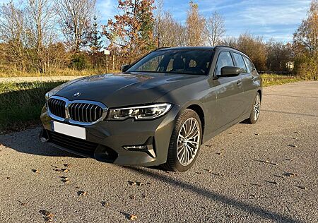 BMW 318i 318 Touring Aut. Sport Line