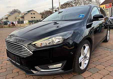Ford Focus Titanium-NAV-Shzng+Tempomat+PDC