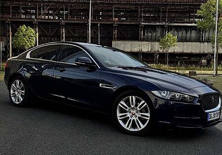 Jaguar XE 20d Aut. Portfolio