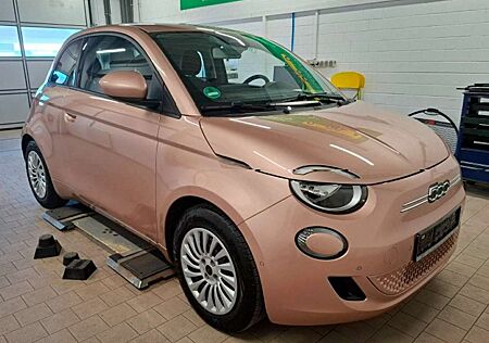 Fiat 500E 320 Km Reichweite Navi - Klimaautomatik