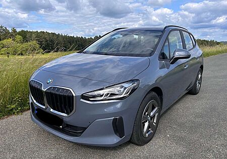 BMW 218 d Active Tourer Aut. AHK/Panorama/LED/Navi/HiFi/LM