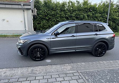 VW Tiguan Allspace Volkswagen 2.0 TDI SCR 4Motion DSG R-Line