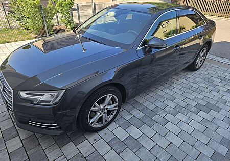 Audi A4 2.0 TDI S tronic quattro