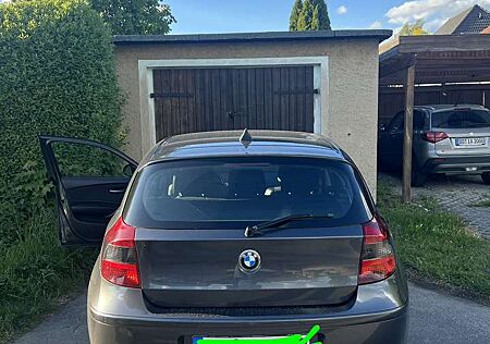 BMW 118 BMW 118i 1.8 Benzin – 143 PS – Sportsitze – Unfall