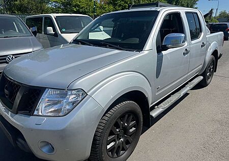Nissan Navara V6 dCi EXLUSIVE 4X4 AUTOMATIK LEDER NAVI KAMERA
