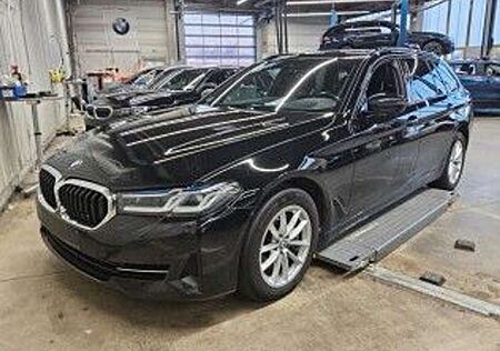 BMW 530 dxD/LCPPr/HUD/Laser/Panor/AHK/KomfStz/P&DriAs