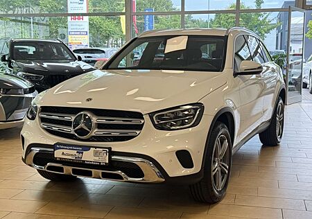 Mercedes-Benz GLC 300 PlugIn*4Matic*AHK*MBUX*R.Cam*SHZ*Leder