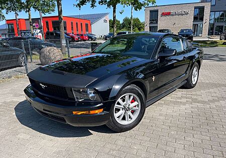 Ford Mustang 4.0 V6 Coupe Vollleder Temp Radio Klima