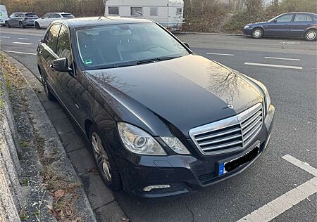 Mercedes-Benz E 250 CGI BlueEfficiency (212.047)