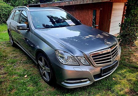 Mercedes-Benz E 350 T CDI AHK DPF 4Matic BlueEFFICIENCY 7G-TR.