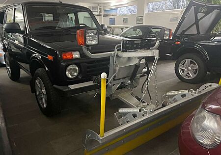 Lada Niva 4x4 Winterdienst  Edition 2026