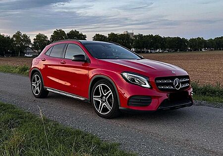 Mercedes-Benz GLA 250 4Matic 7G-DCT Style