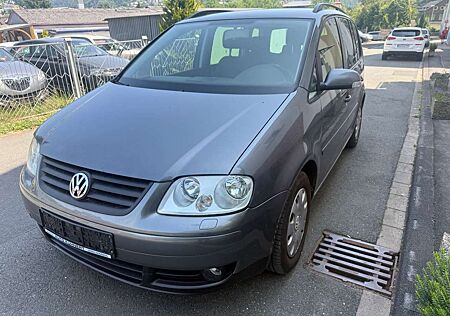 VW Touran Volkswagen Conceptline