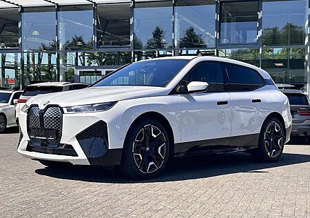 BMW iX xDrive40 / Edition Sport / Laserlicht / Soundsyst.