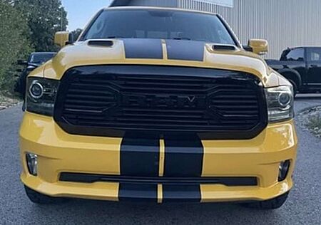 Dodge RAM 1500 Crew Cab Sport 5.7 Hemi Bumblee Bee