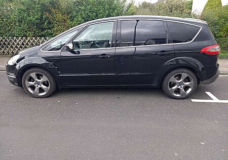 Ford S-Max 2.0 TDCi DPF Titanium