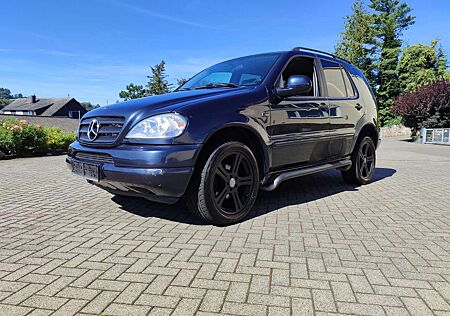 Mercedes-Benz ML 430 V8 4,3 Liter Benzin *272Ps* Automatik