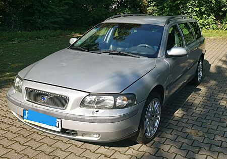 Volvo V70 +2.0T+Premium