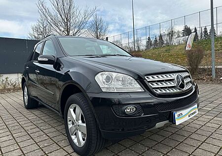 Mercedes-Benz ML 500 /Bixenon/Comand/Voll MB Service/Sehr Gepfl