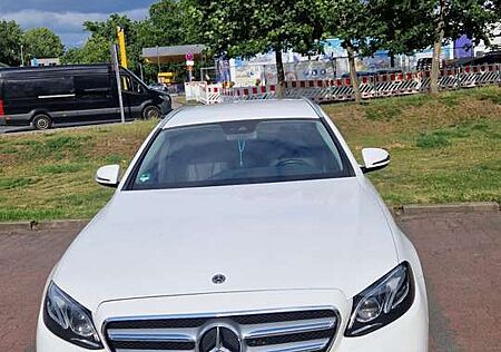 Mercedes-Benz E 220 d T 9G-TRONIC Avantgarde
